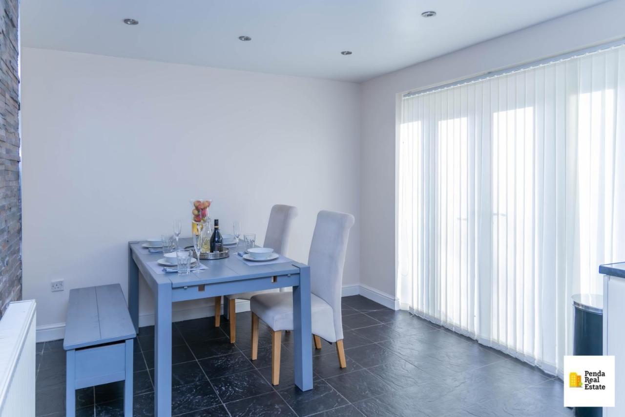 Penda Contractor And Leisure Guests Nottingham Villa Exterior photo